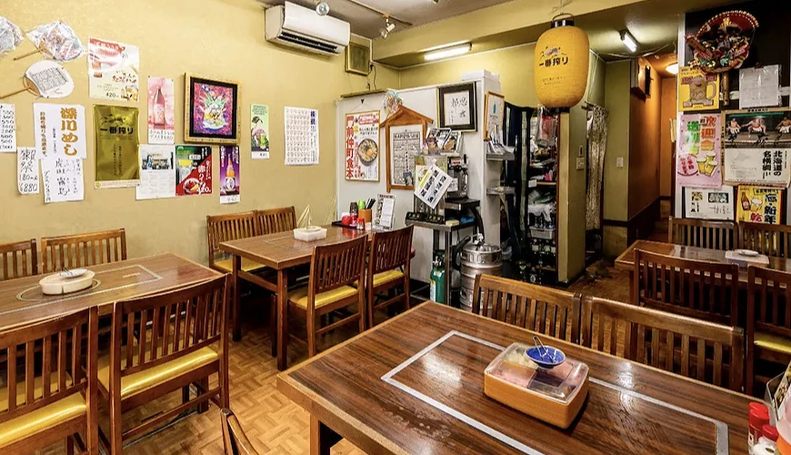 深川釜匠店门内