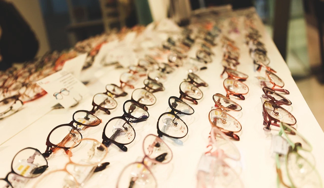 眼镜博物馆的鲭江制眼镜