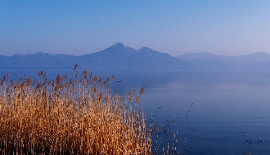豬苗代湖與遠方的磐梯山