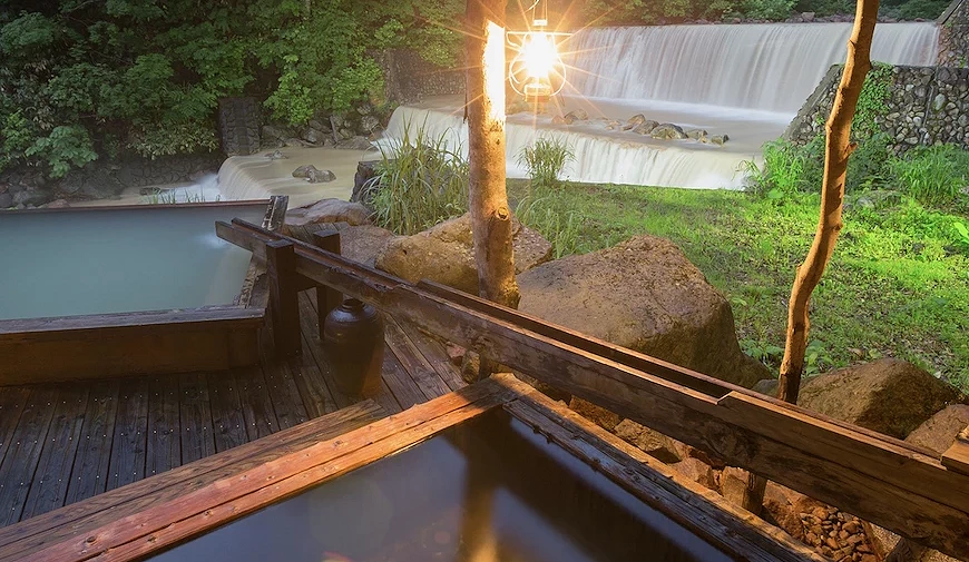 妙乃汤的金之汤露天风吕