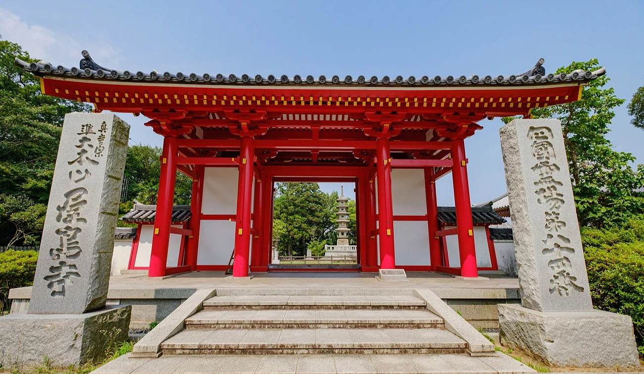 屋島寺山門