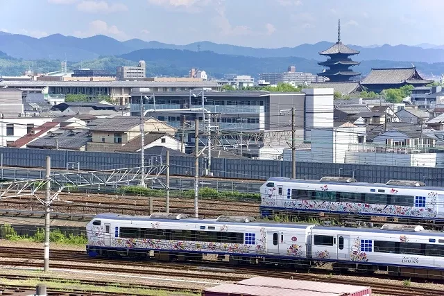 關西機場到京都交通攻略：HARUKA、利木津巴士、關空快速一次比較 的縮圖