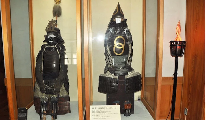 展示区的盔甲文物