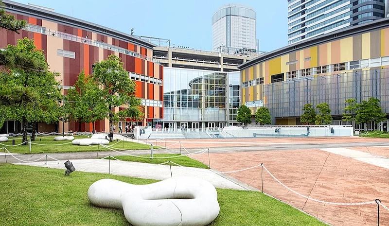 「三井購物公園Urban Dock Lalaport豐洲」建築及戶外景色