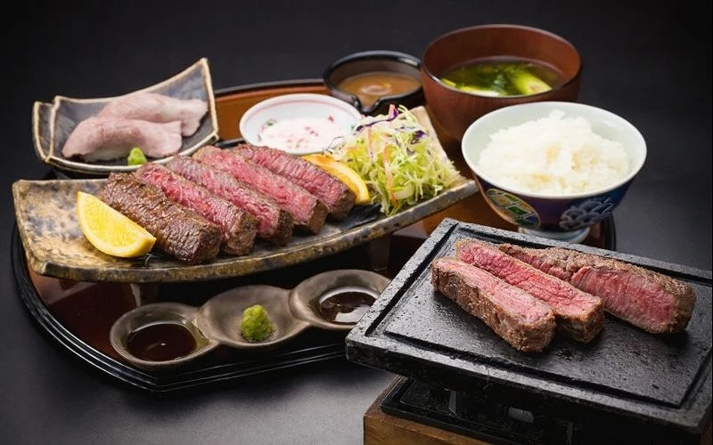 一份和牛鐵板料理定食