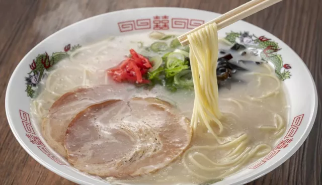 博多拉麵／福岡拉麵全攻略：豚骨特色、名店地圖、屋台到機場店家一次看