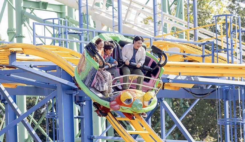 適合親子同樂的「Crazy Mouse」提供:枚方公園