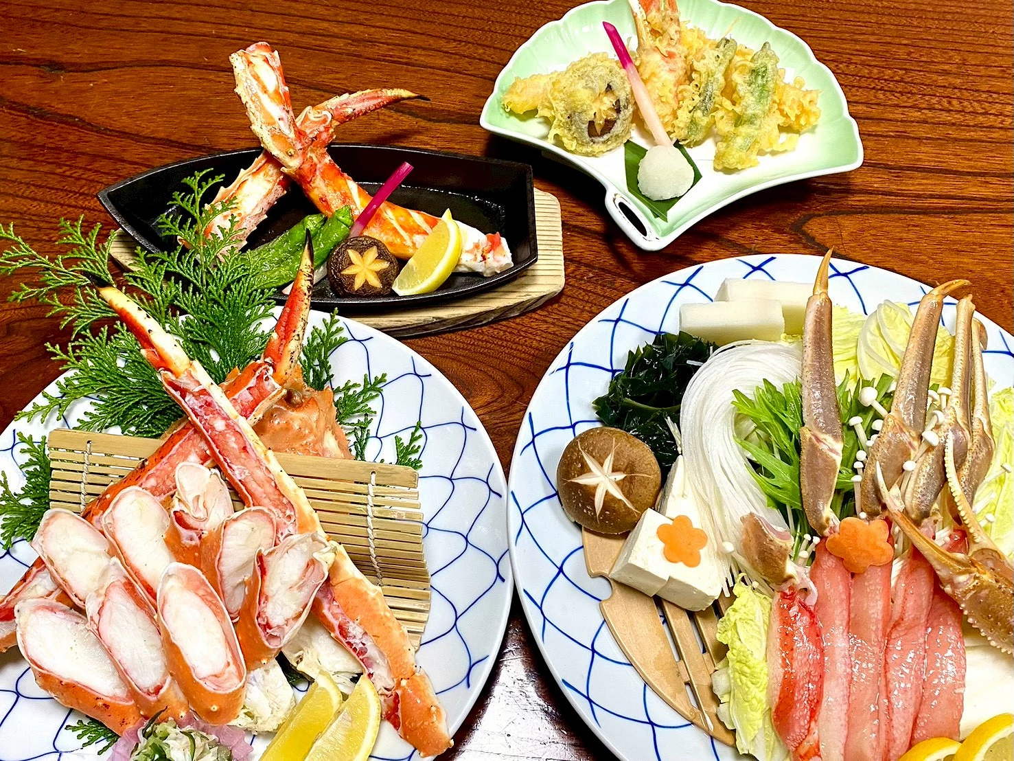 「札幌螃蟹本家 仙台店」菜單推薦螃蟹火鍋，涮著吃超鮮甜！仙台蟹料理必吃