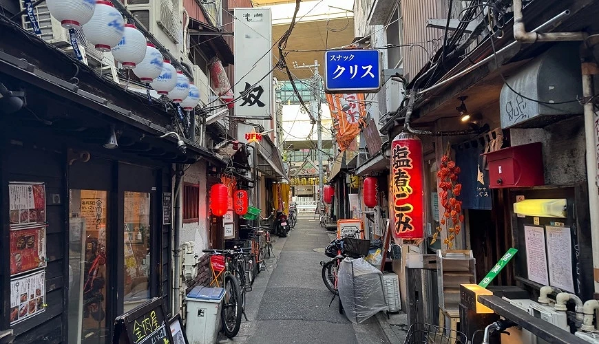 三軒茶屋的「三角地帶」巷內