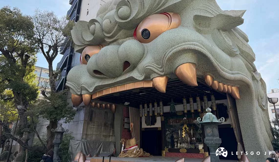氣勢十足的「獅子殿」是人氣打卡景點