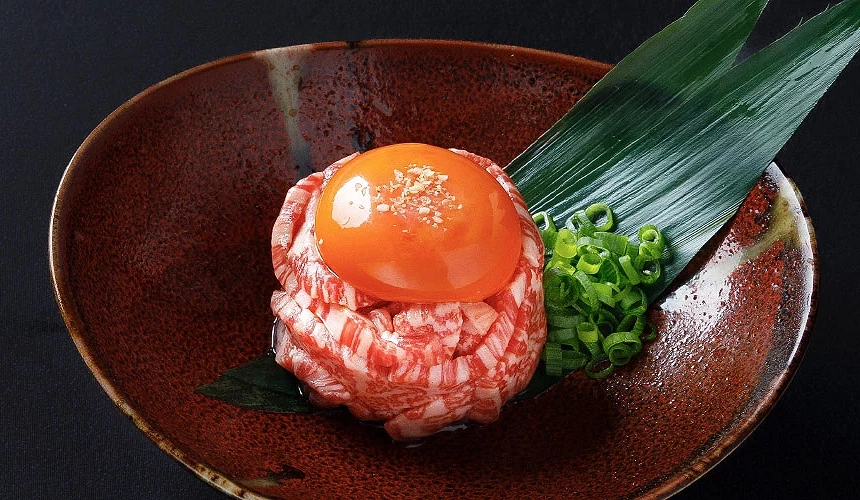 生拌和牛提供:焼肉くるみ