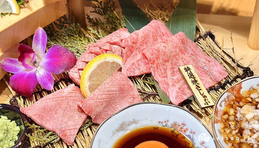 難波店限定「神戶牛與和牛10種階梯拼盤」中的兩種牛舌與特選涮燒攝影:Angie