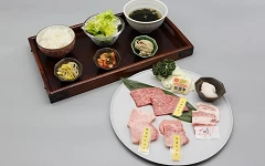 招待店主严选的和牛赤肉1份