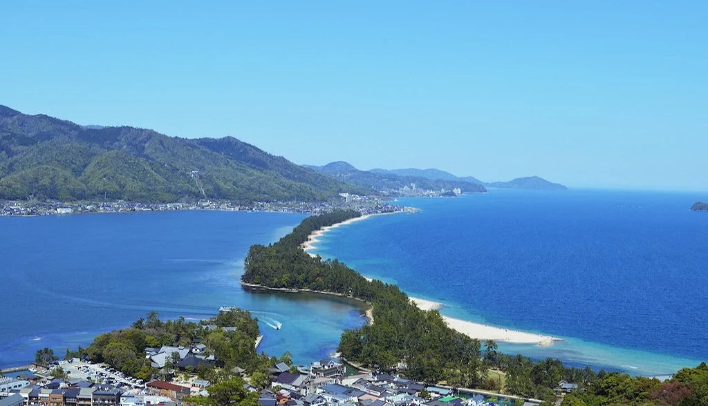 湛蓝海洋与天桥立