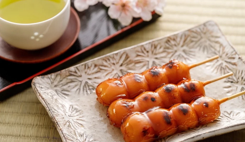 酱油团子和煎茶