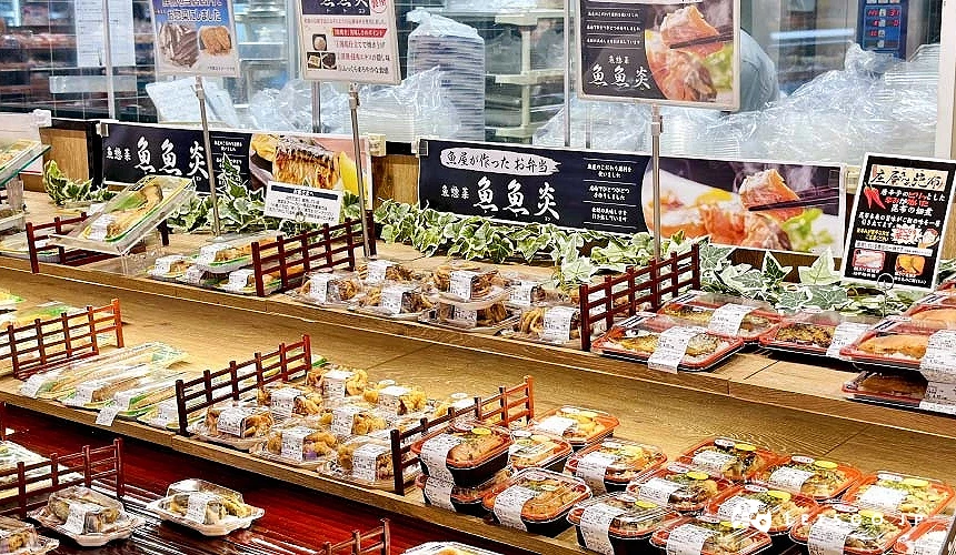 熟食區有炸物、烤魚等多樣化選擇攝影:Angie