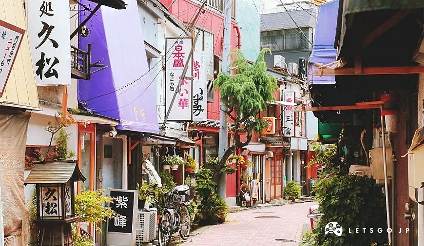 門前仲町巷弄內景色