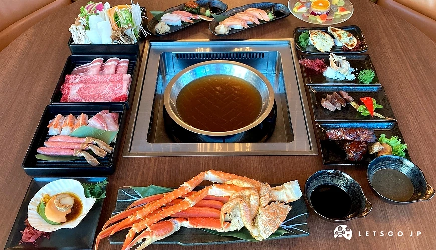 札幌涮涮鍋「耀 KAGAYOI」豐富菜色料理中間為鍋底四周擺放的新鮮食材