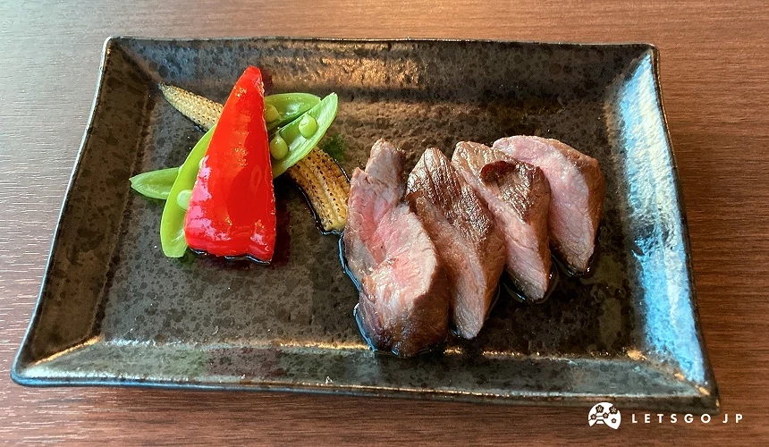札幌涮涮鍋「耀 KAGAYOI」現點現煎的「十勝彩美牛煎牛排」