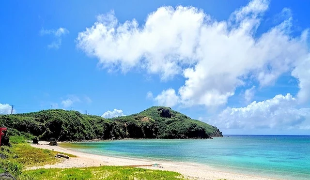 冲绳县与那国岛西崎とナーマ浜清澈美丽的海边