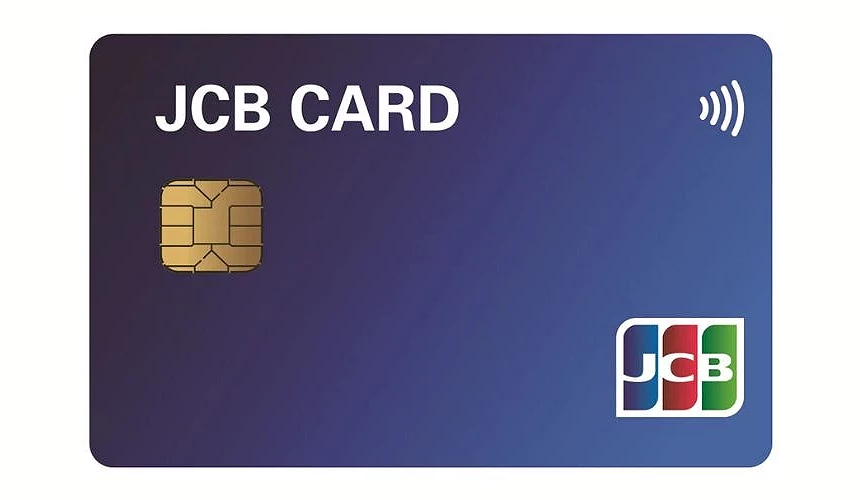 蓝色 JCB 信用卡卡面,上方有 JCB CARD 字样,右侧有感应支付符号与 JCB 标志。
