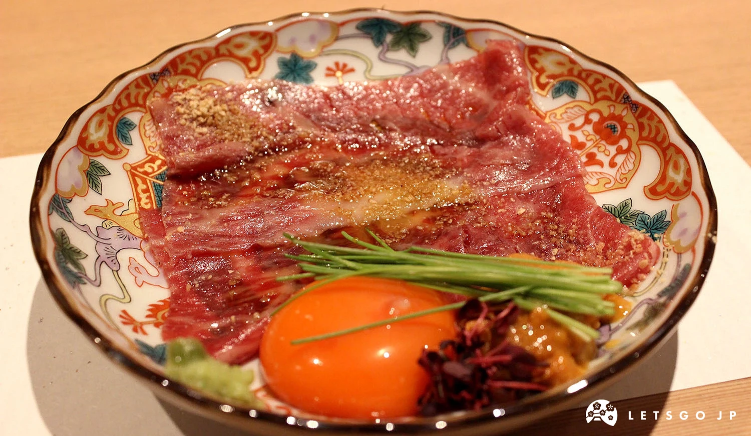 「新・Uniku」包含A5 黑毛和牛生肉片、生雞蛋與海膽