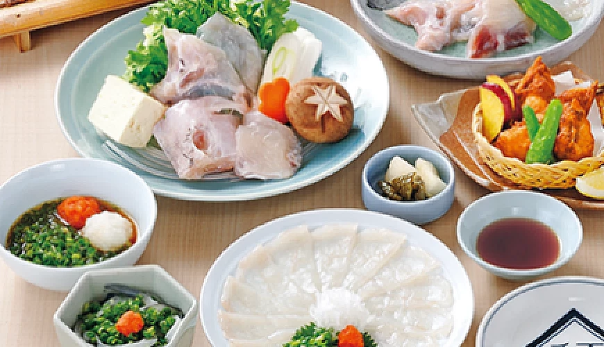河豚刺身、炸河豚、河豚鍋材料