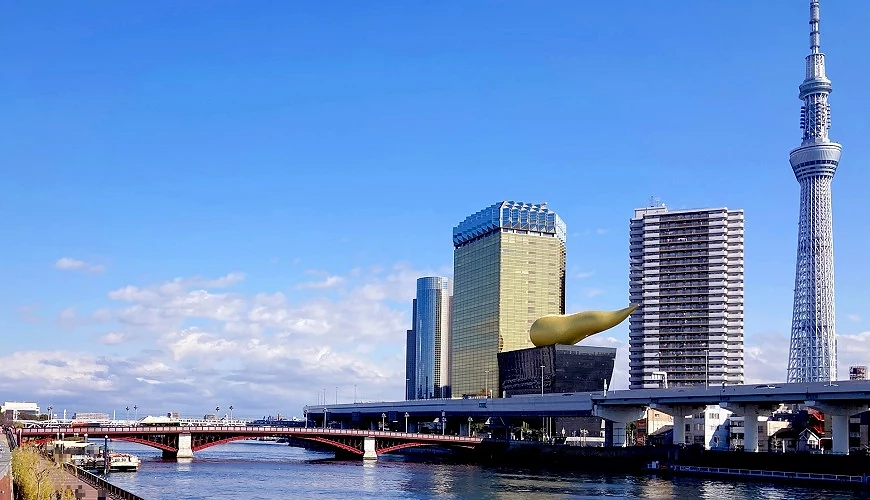 吾妻橋與河岸的金色火焰、晴空塔