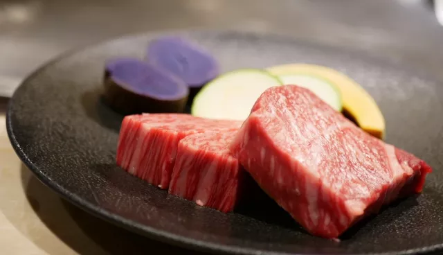 2026神戶牛推薦：鐵板燒、燒肉、吃到飽7間餐廳，平價到奢華一次精選 的縮圖