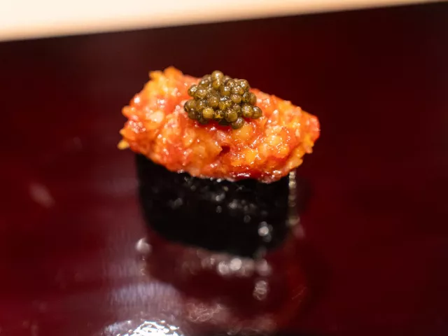 「Sushi Kensuke」鮪魚壽司入口即化、海膽天婦羅外酥內嫩，近麻布十番站 的縮圖