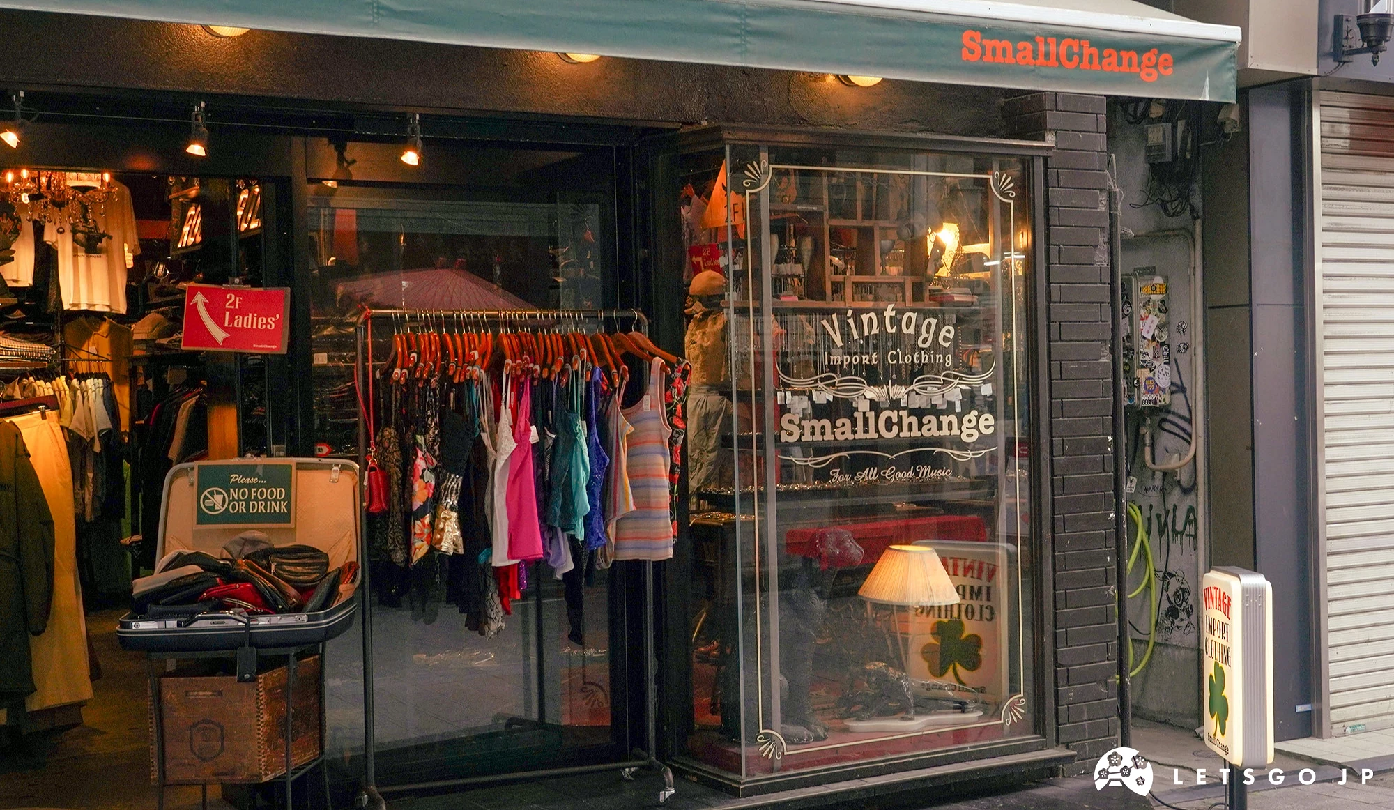 「Small Change」是一间在海外古着爱好者圈内也极具知名度的名店