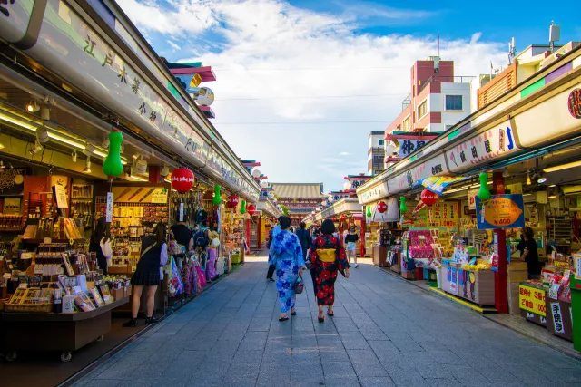 仲见世商店街攻略：雷门到浅草寺必吃美食、必买伴手礼、营业时间一次看
