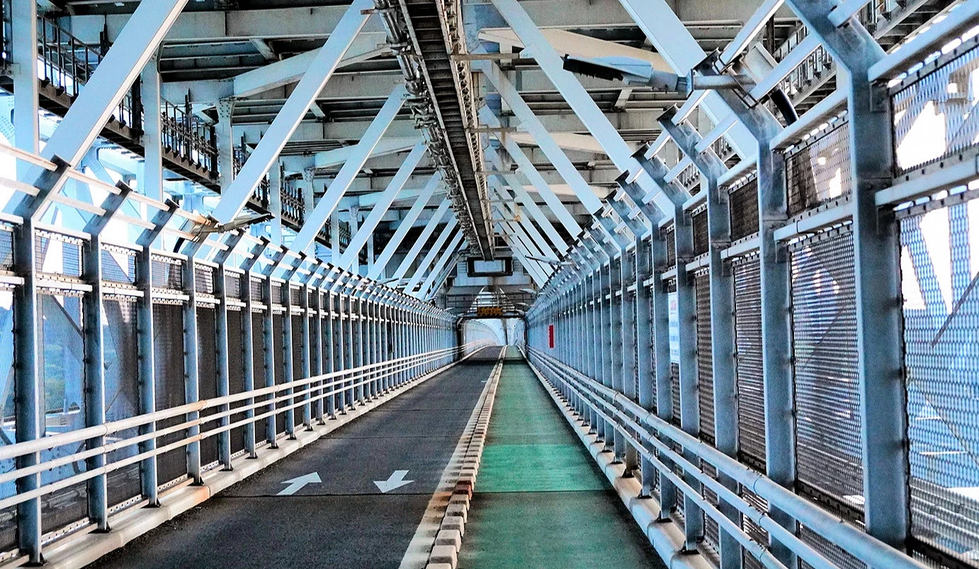 务必遵守自行车的行车路线免生危险